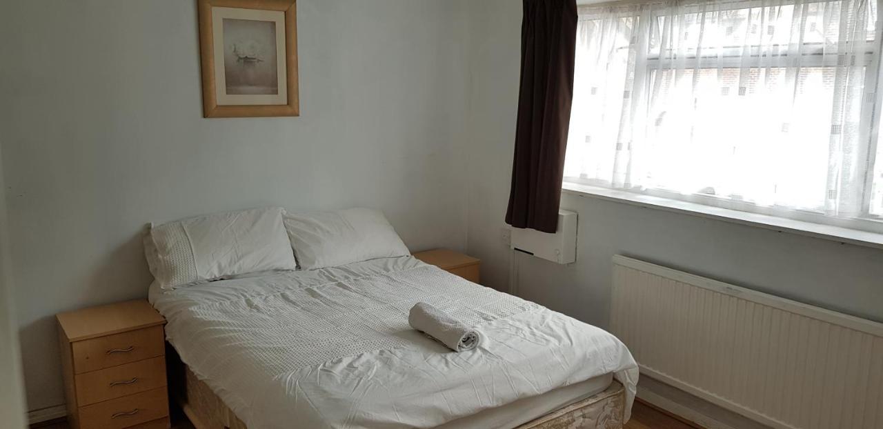 61 Baker Street Apartment ลูตัน ภายนอก รูปภาพ